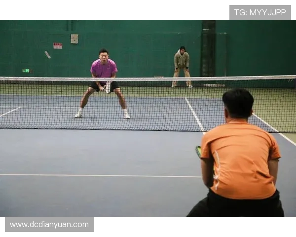 南京网球队杯赛精彩配合展现团队精神与竞技水平的完美结合 南京网球队杯赛精彩配合展现团队精神与竞技水平的完美结合