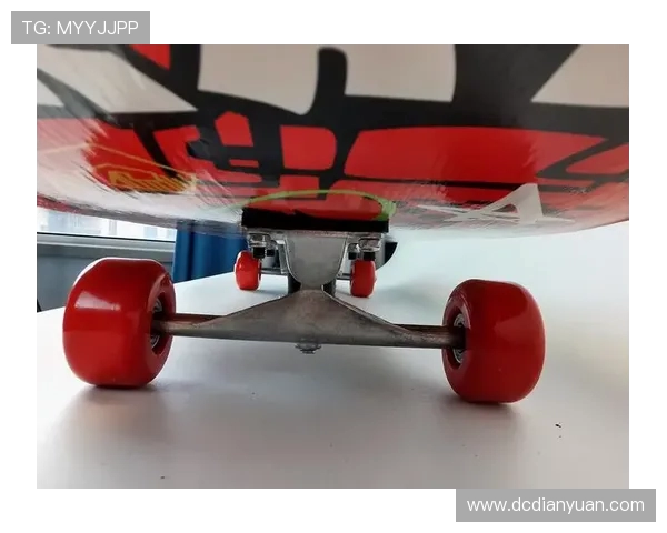 李伟谈滑板人生：从初学者到专业选手的心路历程与成长故事