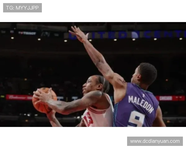 1998年公牛队与黄蜂队经典对决高清回顾精彩瞬间分析